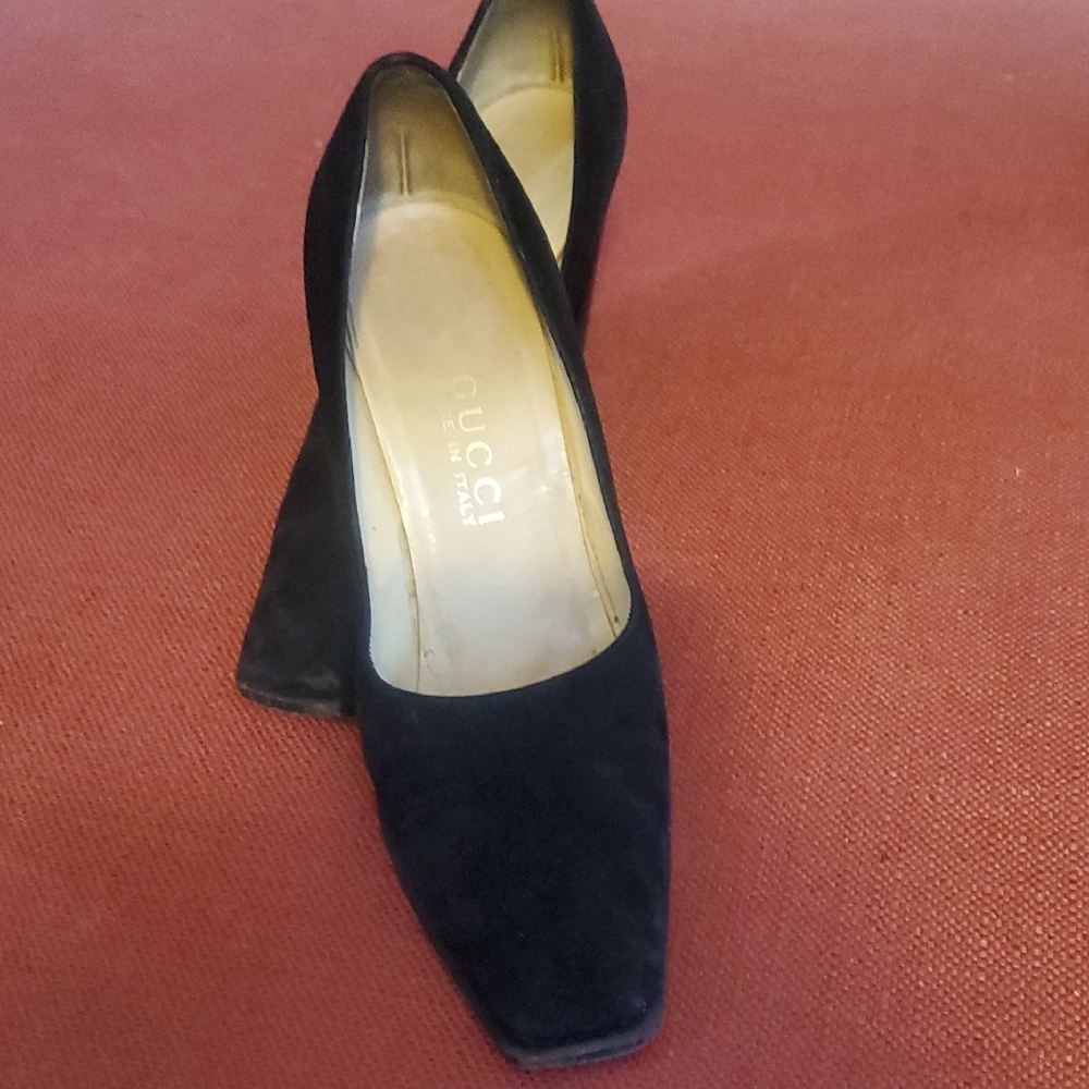 Gucci Black Heels Elegant Design Made in ITALY
